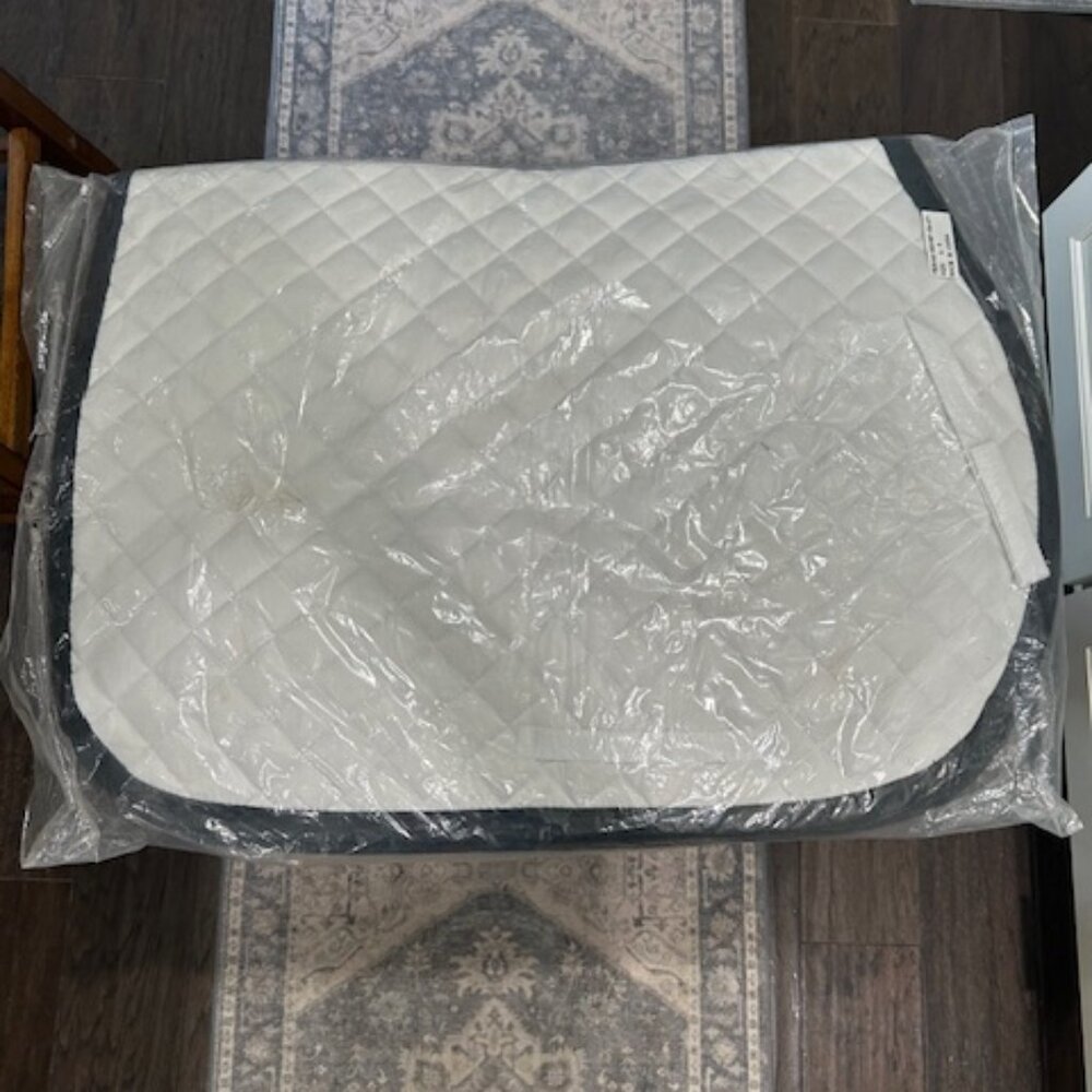 New Dover A/P Saddle Pad White w/ Black Piping